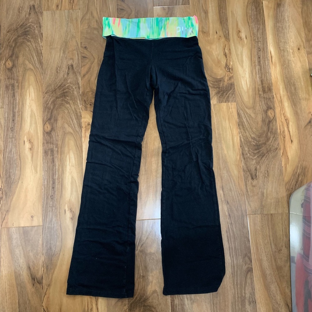 💥SOLD💥Victoria’s Secret PINK Bootcut Leggings